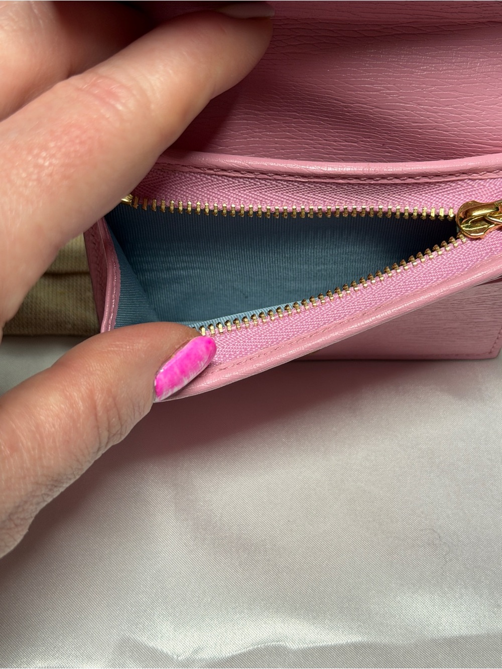 Gucci x Bananya limited edition Bifold Wallet - Picture 9 of 9
